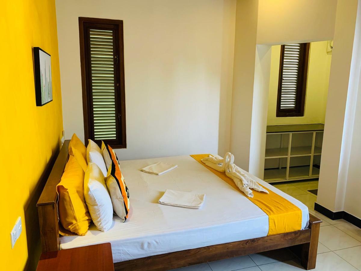 Sam's Guest House Unawatuna Extérieur photo