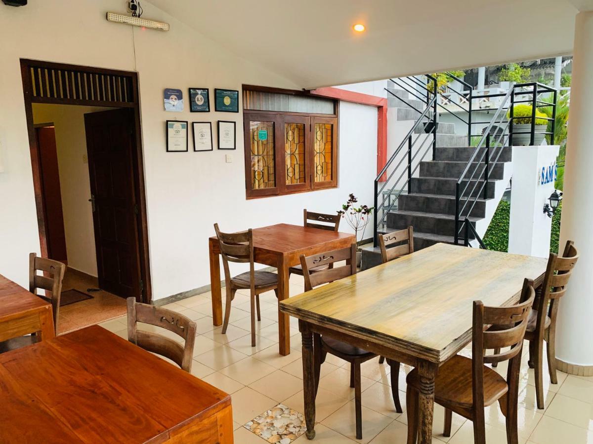 Sam's Guest House Unawatuna Extérieur photo
