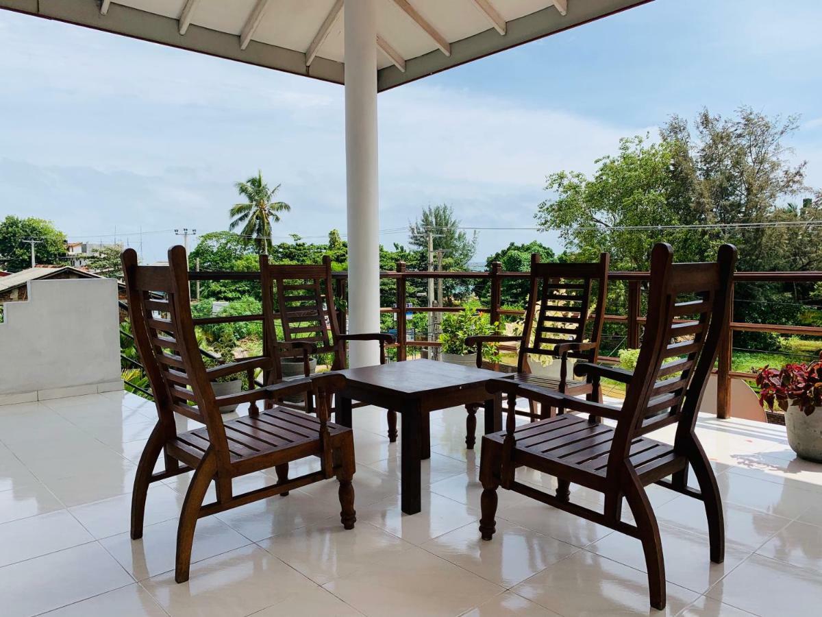 Sam's Guest House Unawatuna Extérieur photo
